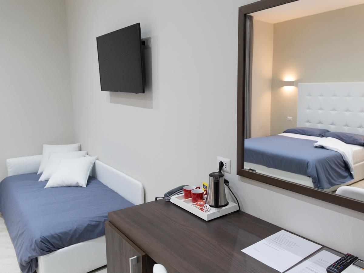 Venustas Roma Hotel Экстерьер фото