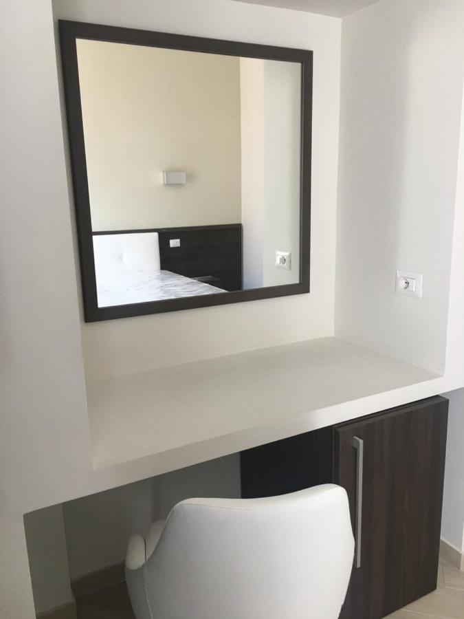 Venustas Roma Hotel Экстерьер фото